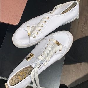 Guess Luxury Tennis Shoe